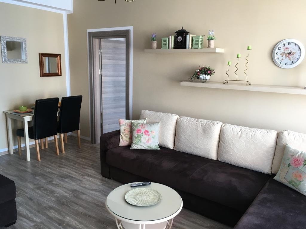 Gabrielle Apartment Summerland Mamaia Eksteriør bilde