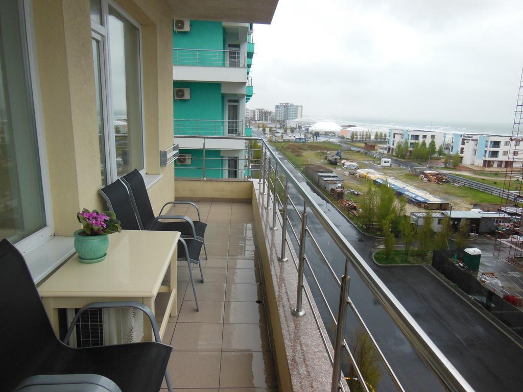 Gabrielle Apartment Summerland Mamaia Eksteriør bilde